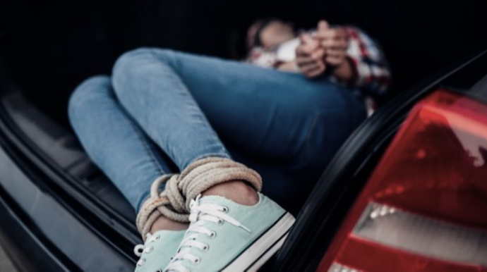 Nigeriyada silahlılar qızlar məktəbindən 25 şagird qaçırıb