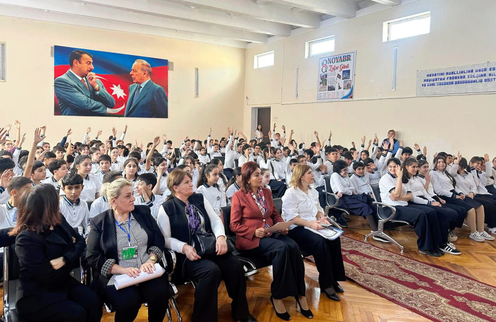 Uşaqların internet təhlükəsizliyi” mövzusunda maarifləndirici tədbirlər keçirilib