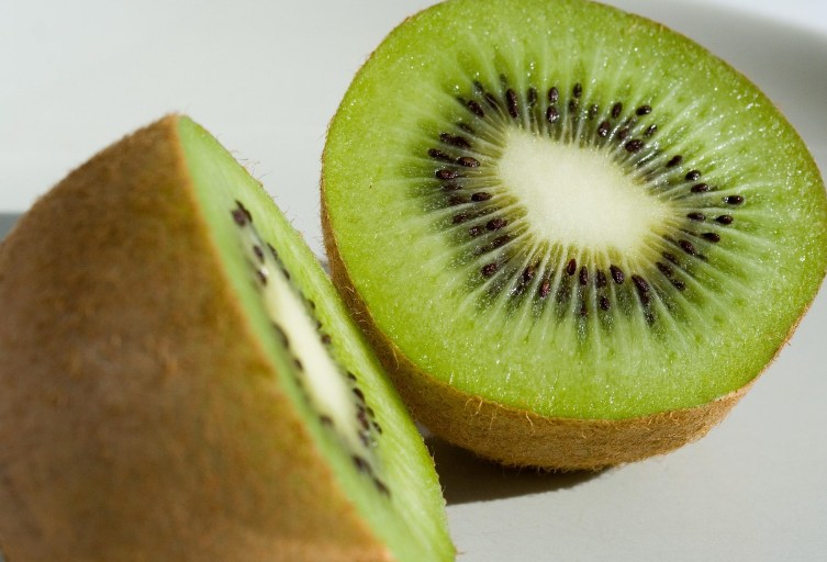 Kivini qabığını soymadan yeyin!