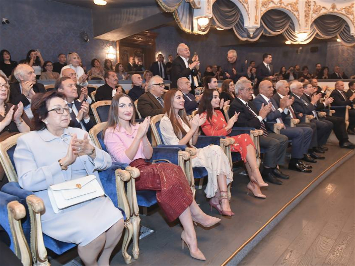 Xalq yazıçısı Kamal Abdullanın “Gülçöhrə və Əsgər” tamaşasının premyerası olub