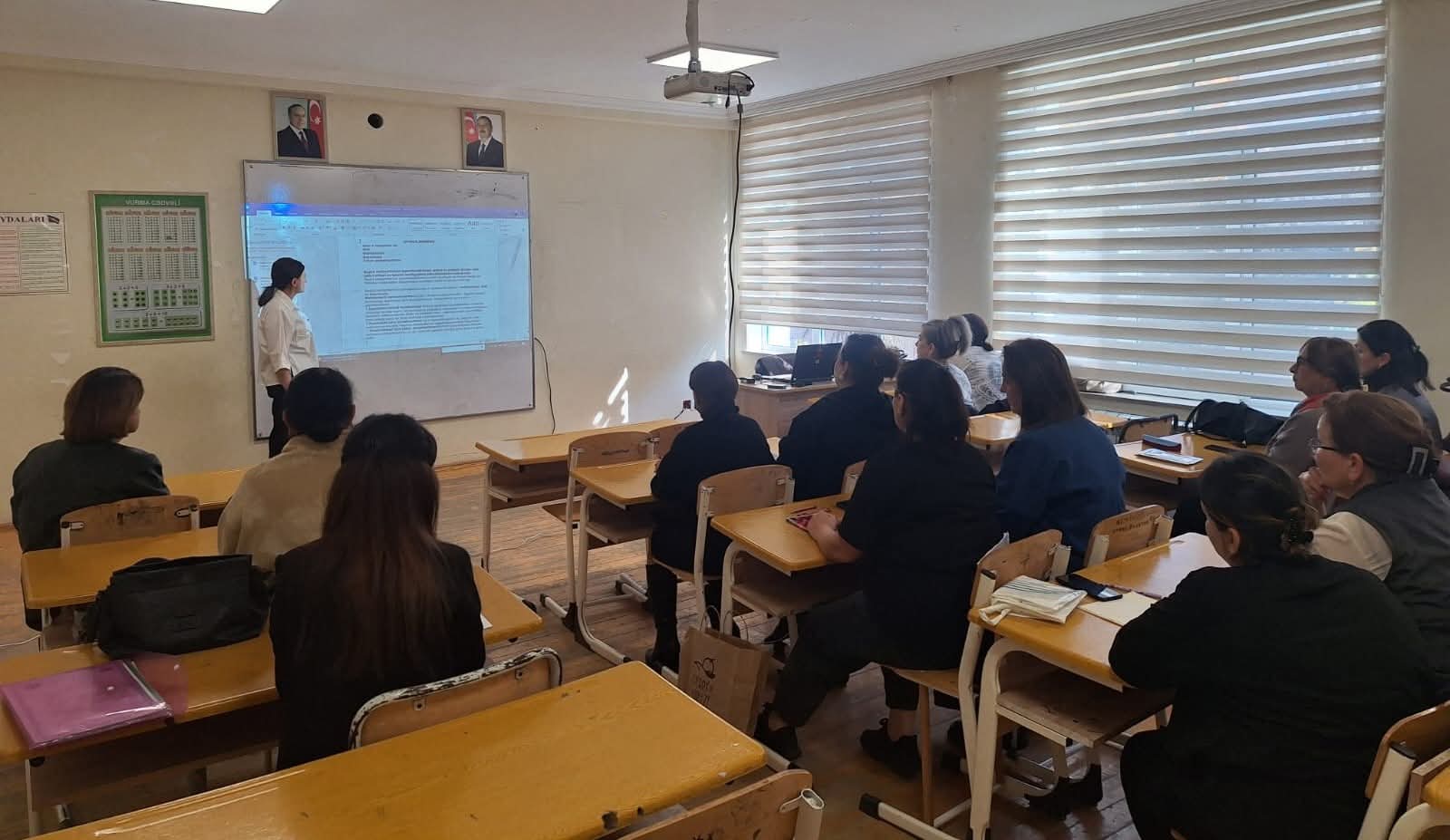 Müəllimlər üçün payız tətili dövründə təlimlər keçirilib