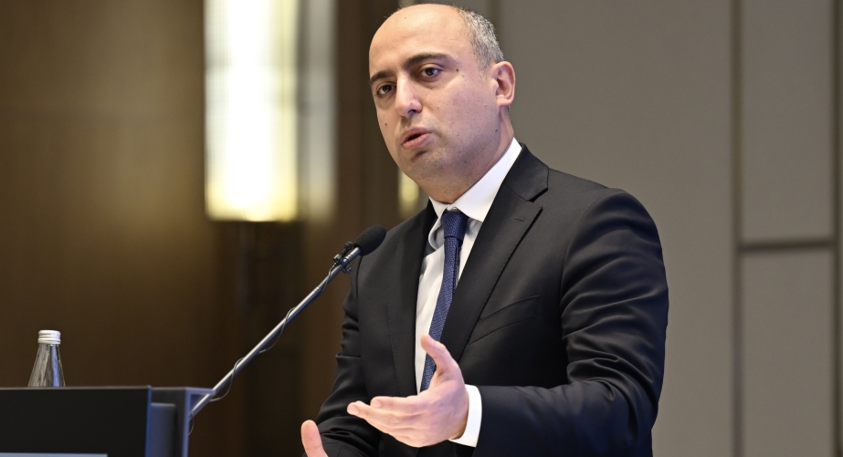 "Şagirdlər universitetə məktəbin özündə hazırlaşacaq"