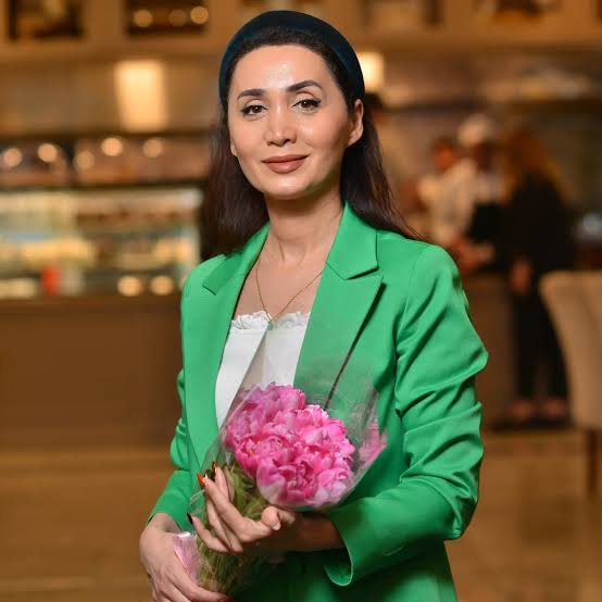 "Başqa dildə olan cizgi filmlər uşaqda bir növ qarışıqlıq yaradır "