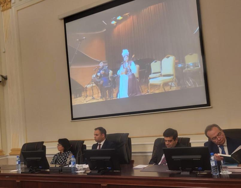 I Beynəlxalq Türk Dünyası Ənənəvi Musiqi və Mədəni Kimlik Simpoziumu bölmə iclasları ilə davam edib