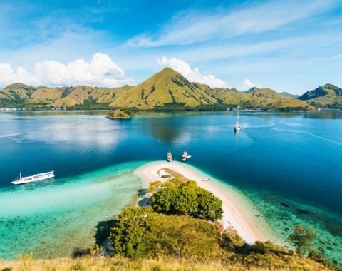 İndoneziya: Məktəb çökməsi sonrası itkin düşən tələbələrin axtarışı davam edir