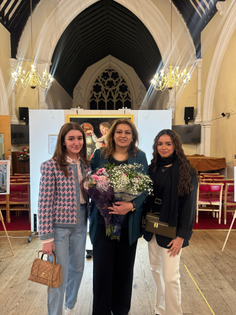 Londonda azərbaycanlı rəssamın “Yeddi Gözəl” sərgisi keçirilib