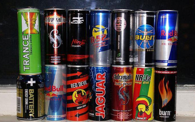 Enerji içkiləri gənclər üçün təhlükə yaradır