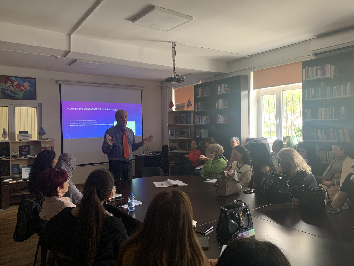 İspan professorun “Assessment” mövzusunda seminarı keçirilib