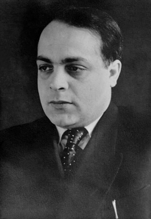 Bu gün tanınmış yazıçı və dramaturq İmran Qasımovun doğum günüdür