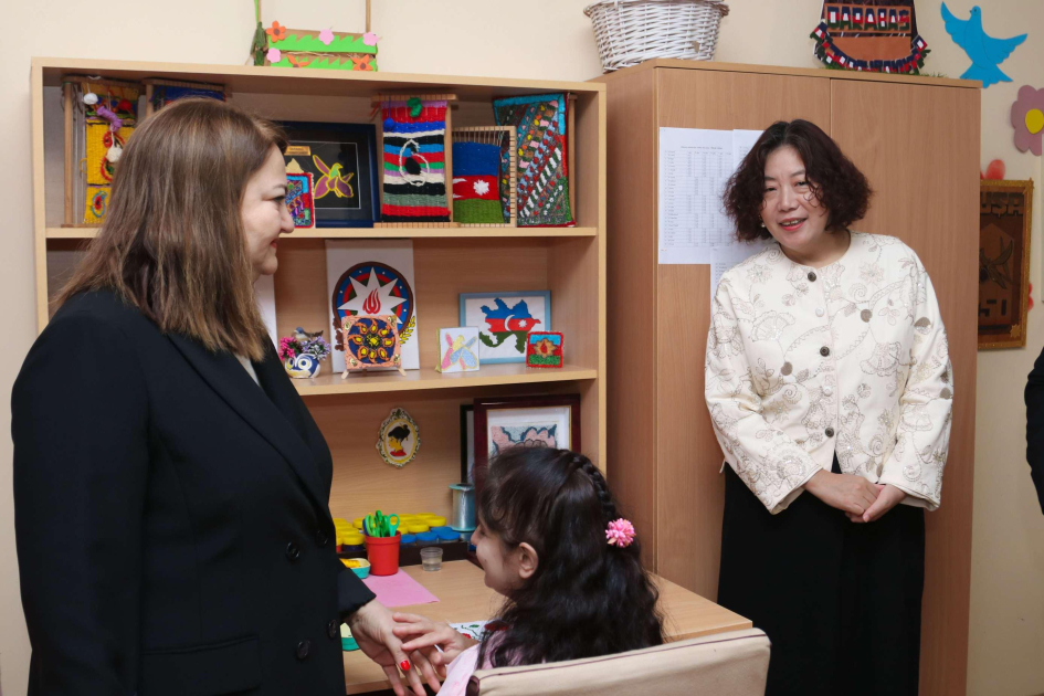 Əlilliyi olan uşaqlar üçün sosial xidmət müəssisəsinin sakinləri ilə görüş olub