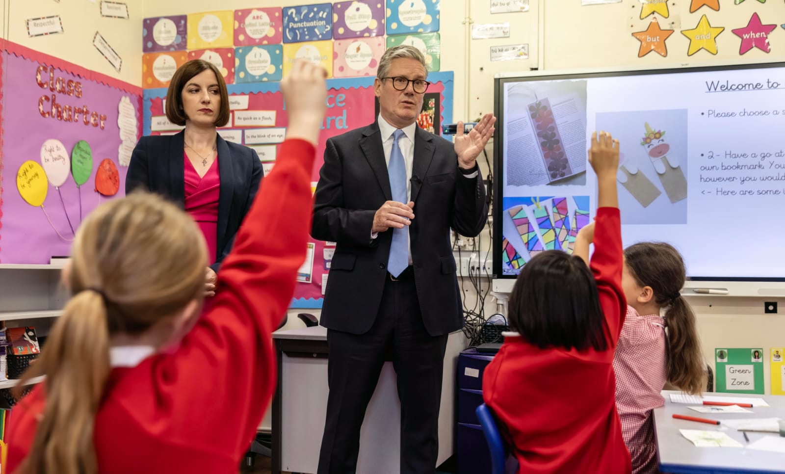 Ofsted NPQ provayderlərinin yoxlamalarını gələn tədris ilinə qədər dayandırır, hökumət ixtisasları nəzərdən keçirəcək