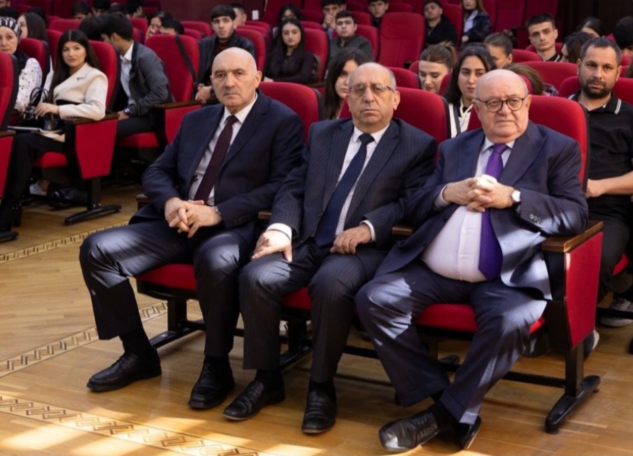 ilə "AzerGold" QSC-nin müşaviri BDU-da ustad dərsi keçib