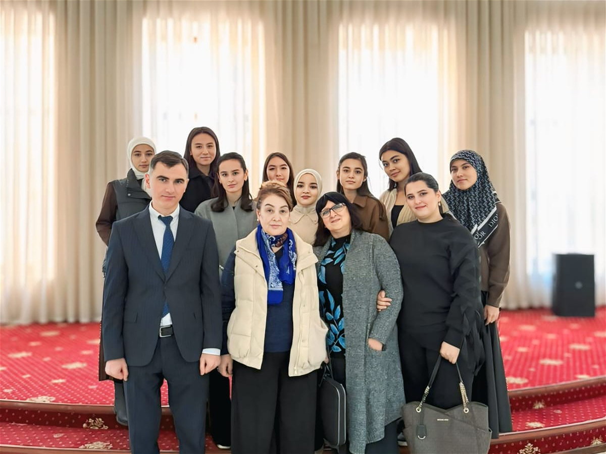 Xarici tələbələr Heydər Əliyev adına Azərbaycan Mədəniyyət Mərkəzinə ekskursiyada iştirak ediblər