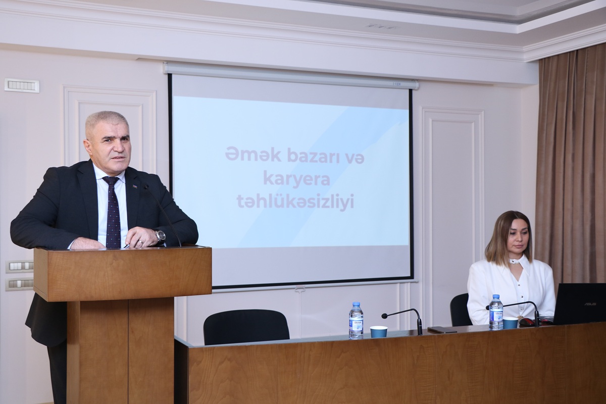AzMİU-da təlim: “Əmək bazarı üçün XXI əsr bacarıqları”