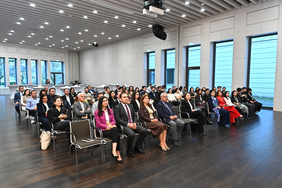 Almaniyada ADA Universiteti məzunlarının forumu keçirilib