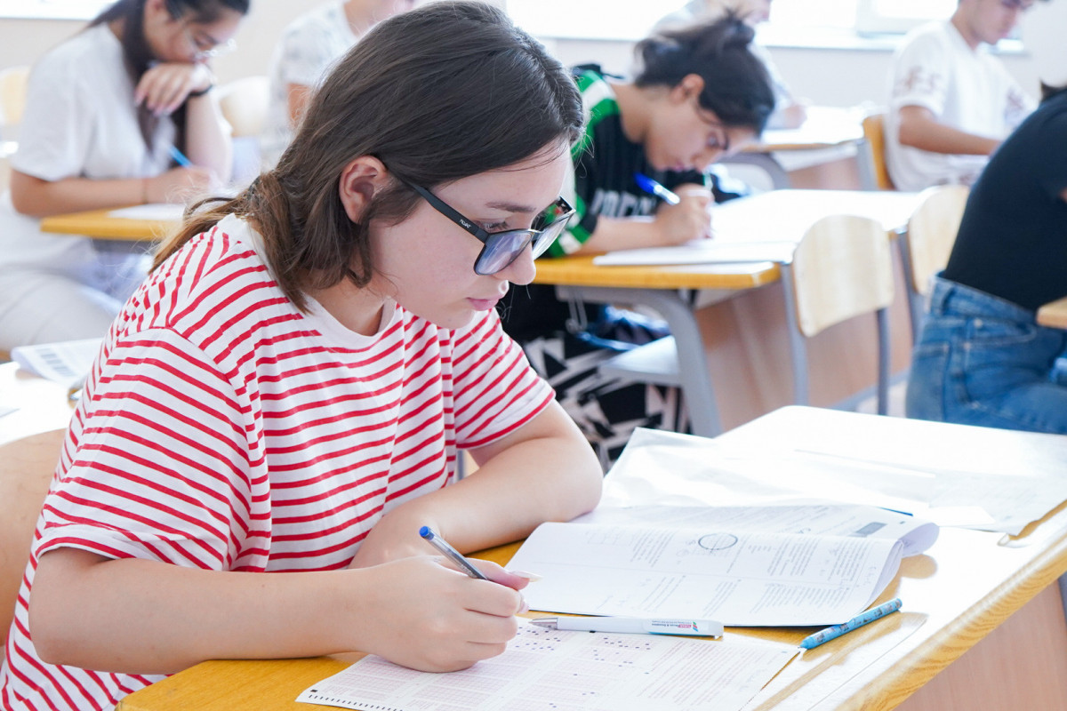 Region şagirdləri dərsə daha çox fokuslanır