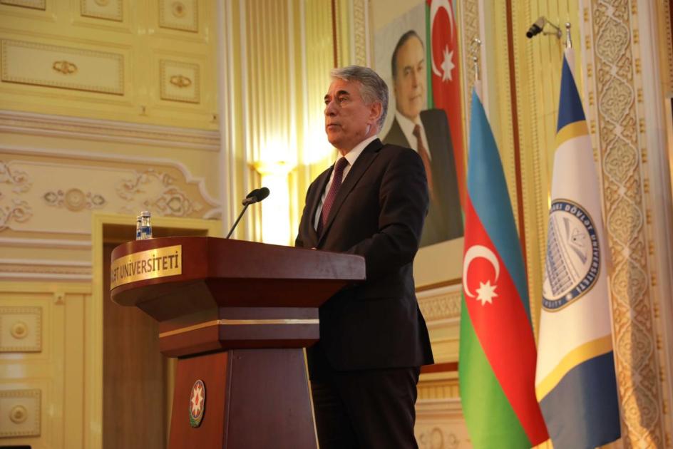 BDU-da “Konstitusiya və Suverenlik İli”nə həsr edilən respublika elmi konfransının açılışı olub