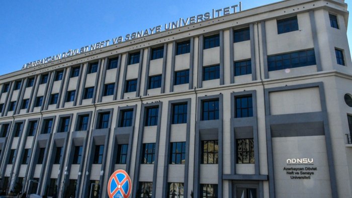 ADNSU-nun professor-müəllim heyətinin əmək haqqı artırıldı 