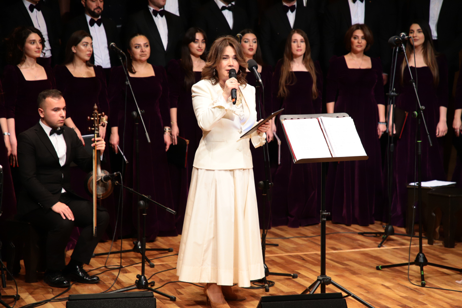 "Səninlə dünyada bəxtiyaram mən" adlı ədəbi-musiqili proqram təqdim edilib
