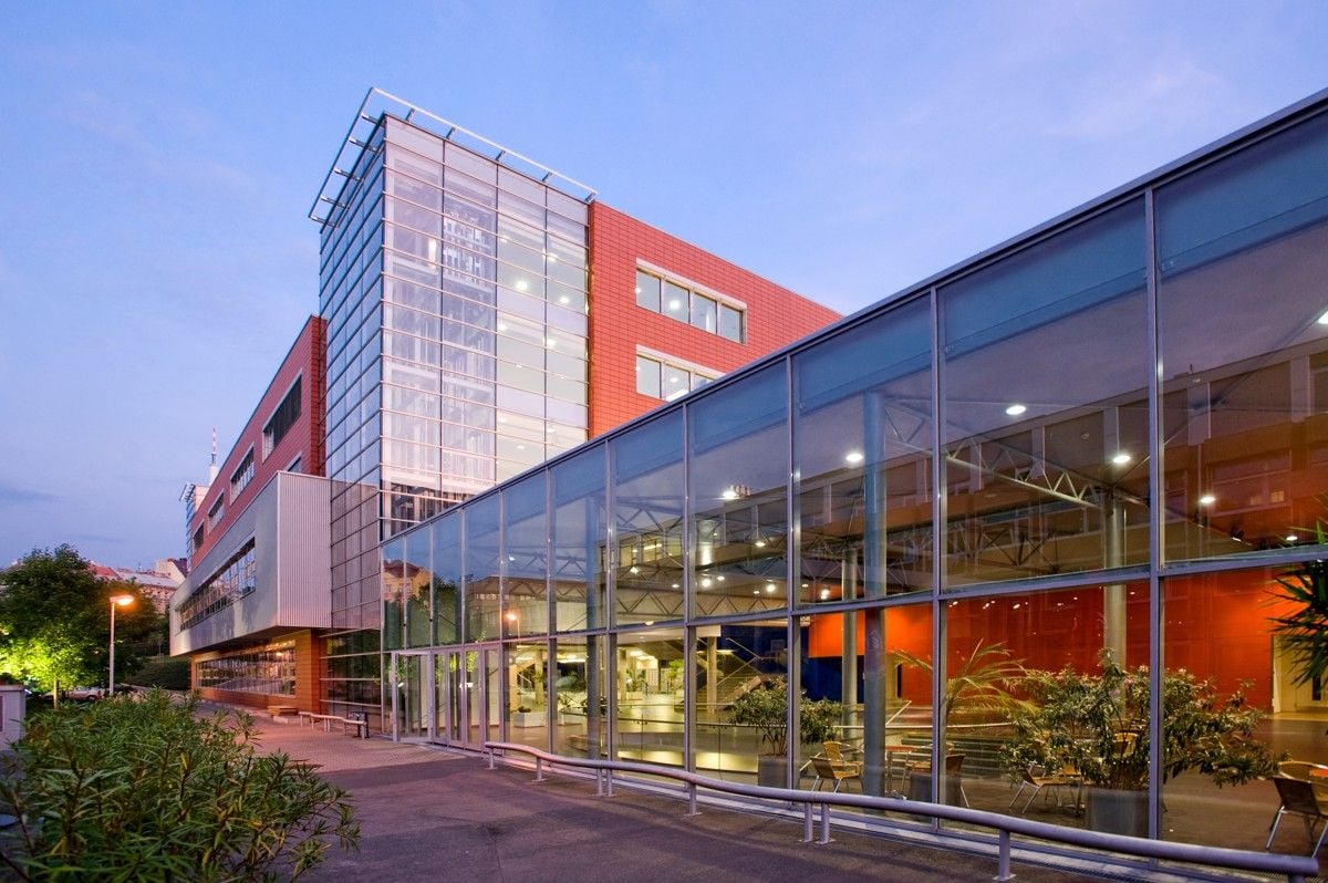 Universitet-Biznes əməkdaşlığı gərginlik altında qalır