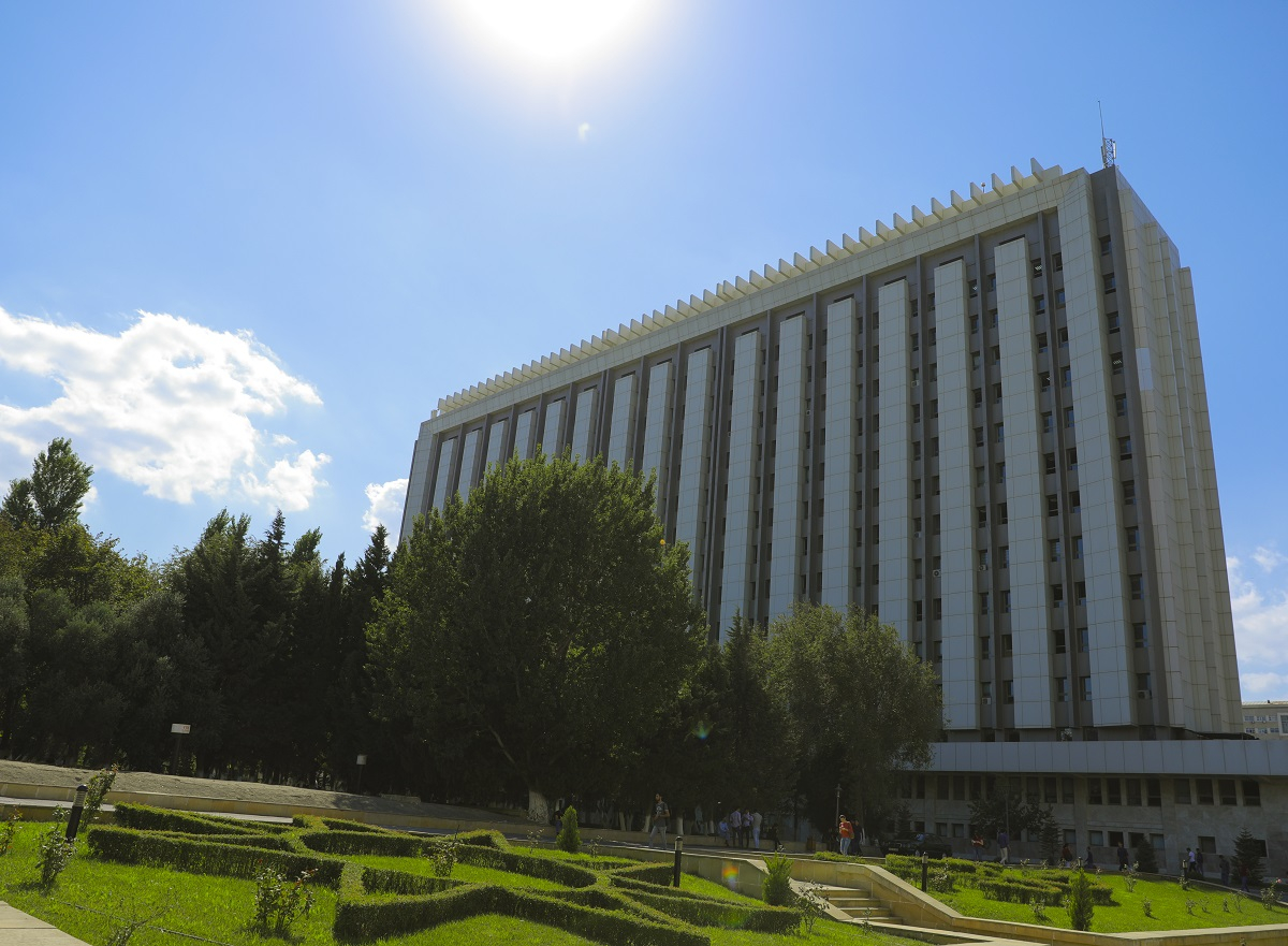 Ankara Universitetinin alimləri AzMİU-da seminar keçirlər