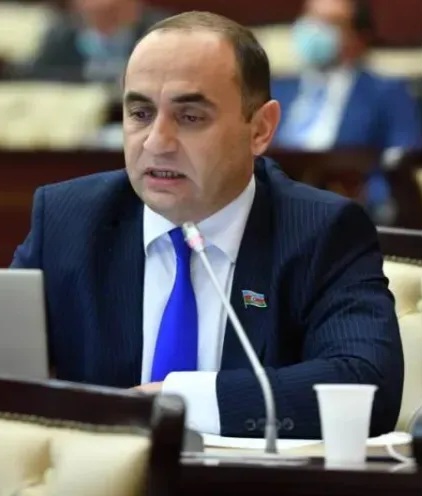 Tarix və informatikanın buraxılış imtahanına əlavə edilməsi məsələsinə baxmaq olar - Deputat DANIŞDI