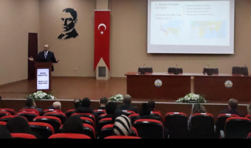 BSU rektoru Anar Nağıyev “Dəyişən geosiyasi reallıqlar və Azərbaycanın regional liderliyi” mövzusunda çıxış edib