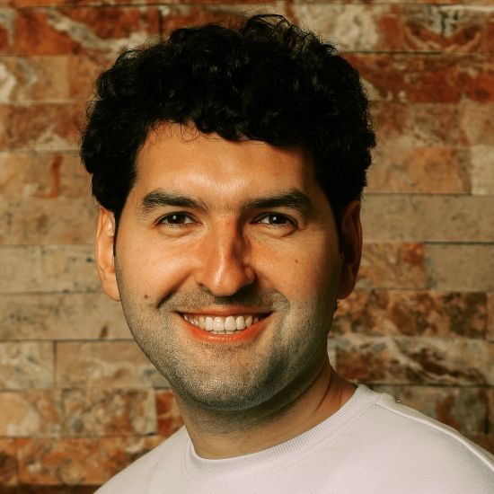 Utancaq və ya qapalı uşaqların məktəbə uyğunlaşmasına necə kömək etmək olar?