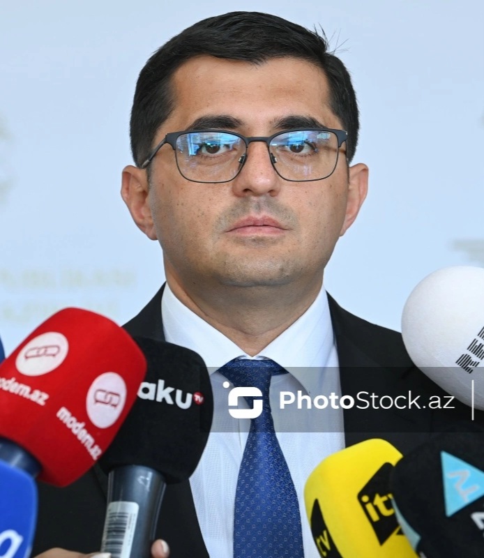 Rektor: "Bəzi ixtisaslarda yerlərin azaldılmasına qərar veriləcək"