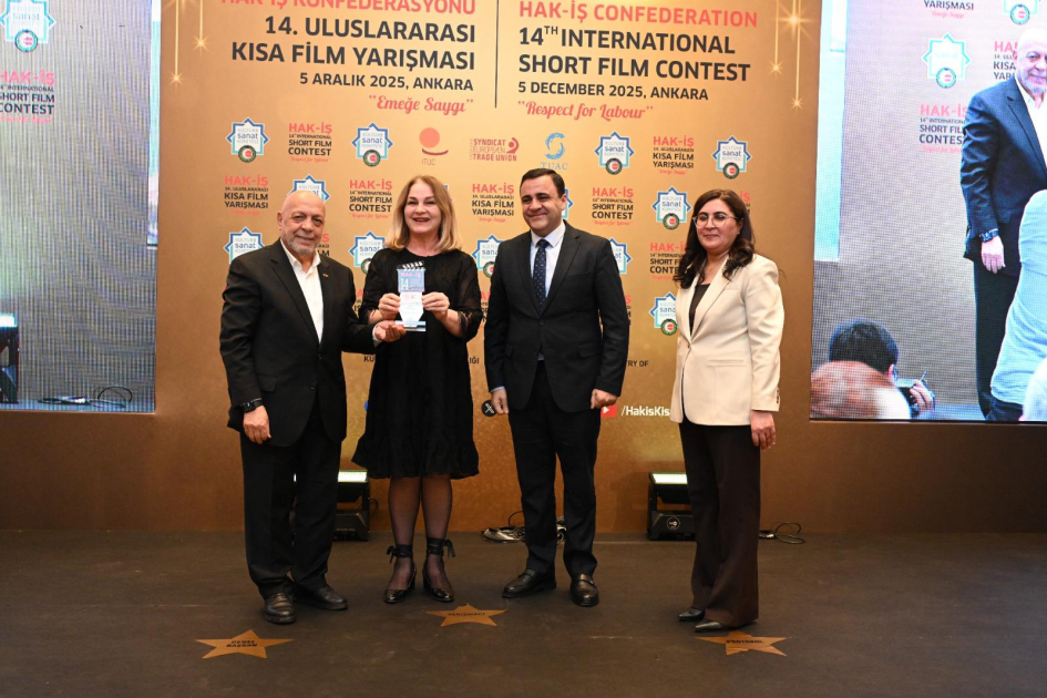 Məlahət Abbasova Türkiyədə “Əməyə hörmət” mükafatına layiq görülüb