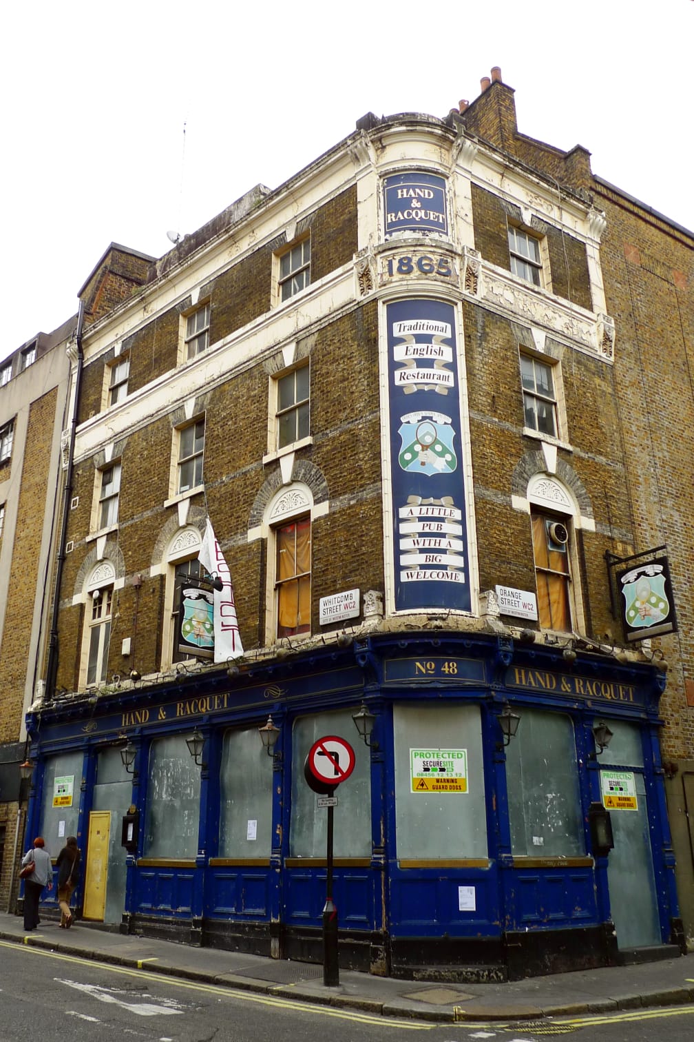 London Meri pulsuz məktəb yeməkləri sxeminin davamını yenidən qiymətləndirir