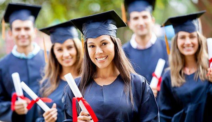 Gürcüstanda əcnəbi tələbələrə “qırmızı işıq” - Azərbaycana problem? 