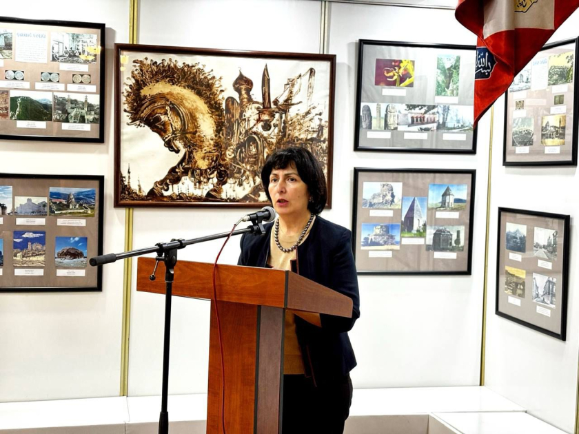 Fətəli xan Xoyskinin 150 illik yubileyinə həsr olunmuş sərgi açılıb