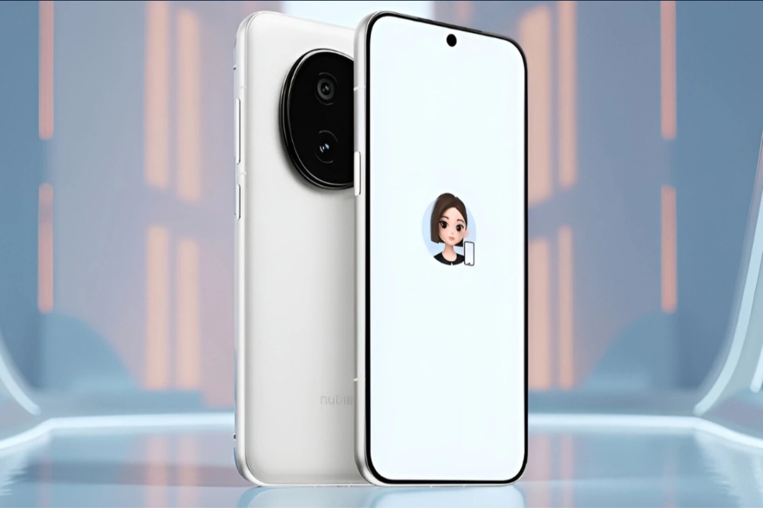 Dünyanın tamamilə səslə idarə olunan ilk smartfonu TƏQDİM EDİLDİ