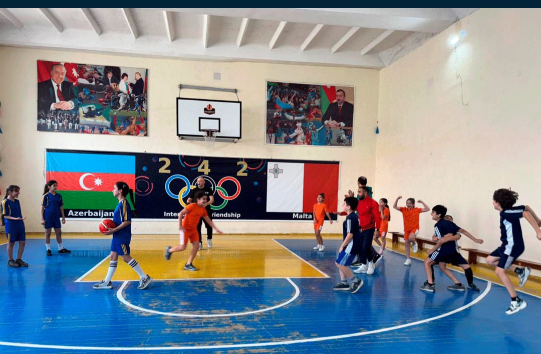 Məktəblər arasında respublika çempionatı davam edir