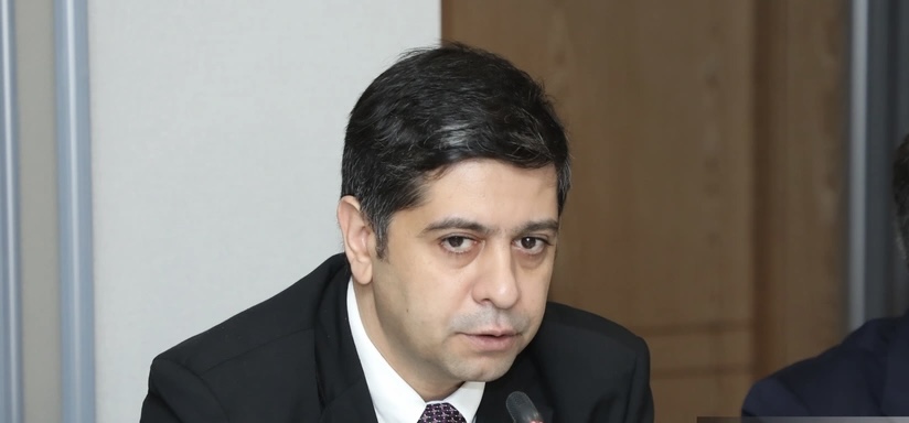 İsmət Səttarov: Teleradiolardakı reklam çarxlarında əcnəbi sözlərin istifadəsinin qarşısını almışıq