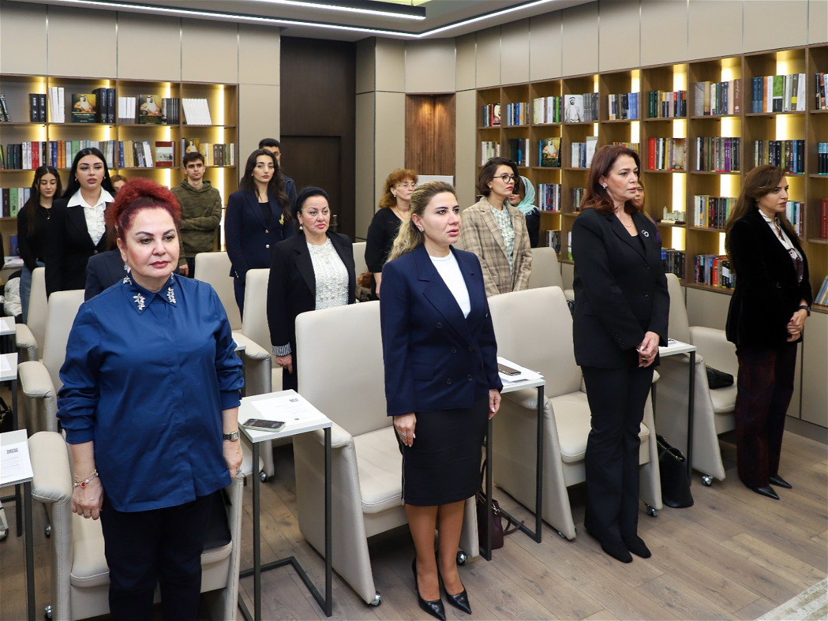 ADU-da BƏƏ qadınlarının cəmiyyətdəki rolu haqqında seminar keçirilib