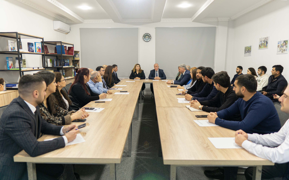 “Energy Talks” layihəsi çərçivəsində SDU-da seminar keçirilib