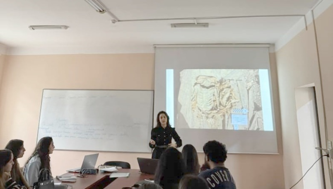 Tələbələr arxeologiya sahəsində son yeniliklərlə tanış olublar
