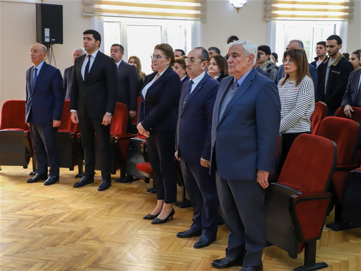 ADU-da Ulu Öndər Heydər Əliyevin anım günü münasibətilə tədbir keçirilib