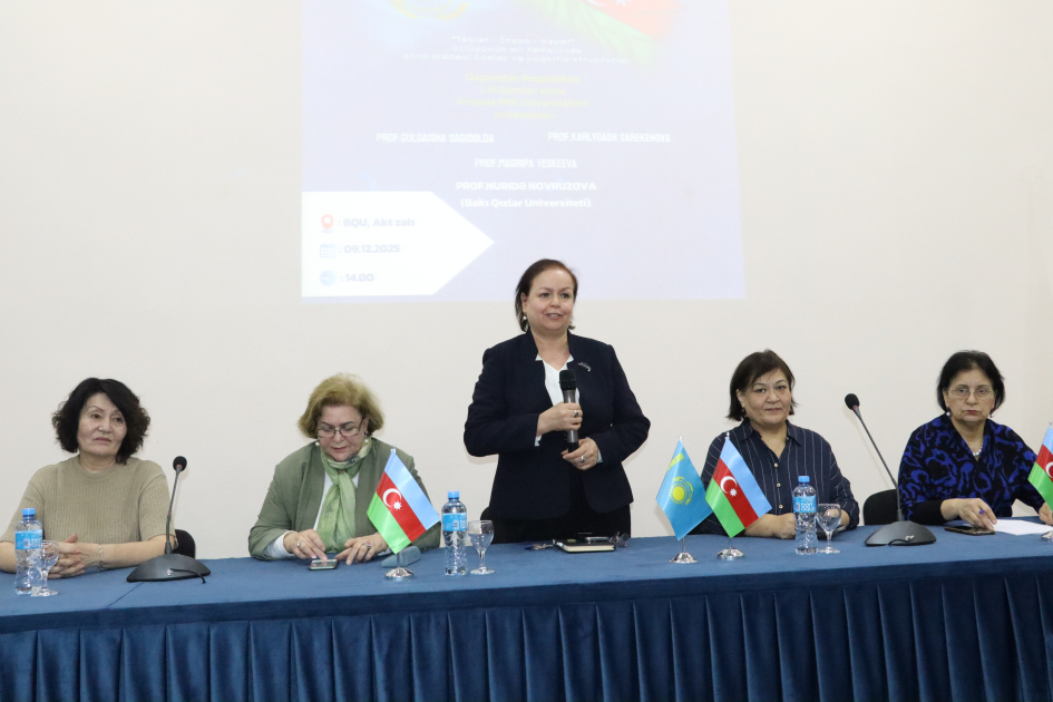 Bakı Qızlar Universitetində Qazaxıstan alimləri ilə görüş keçirilib