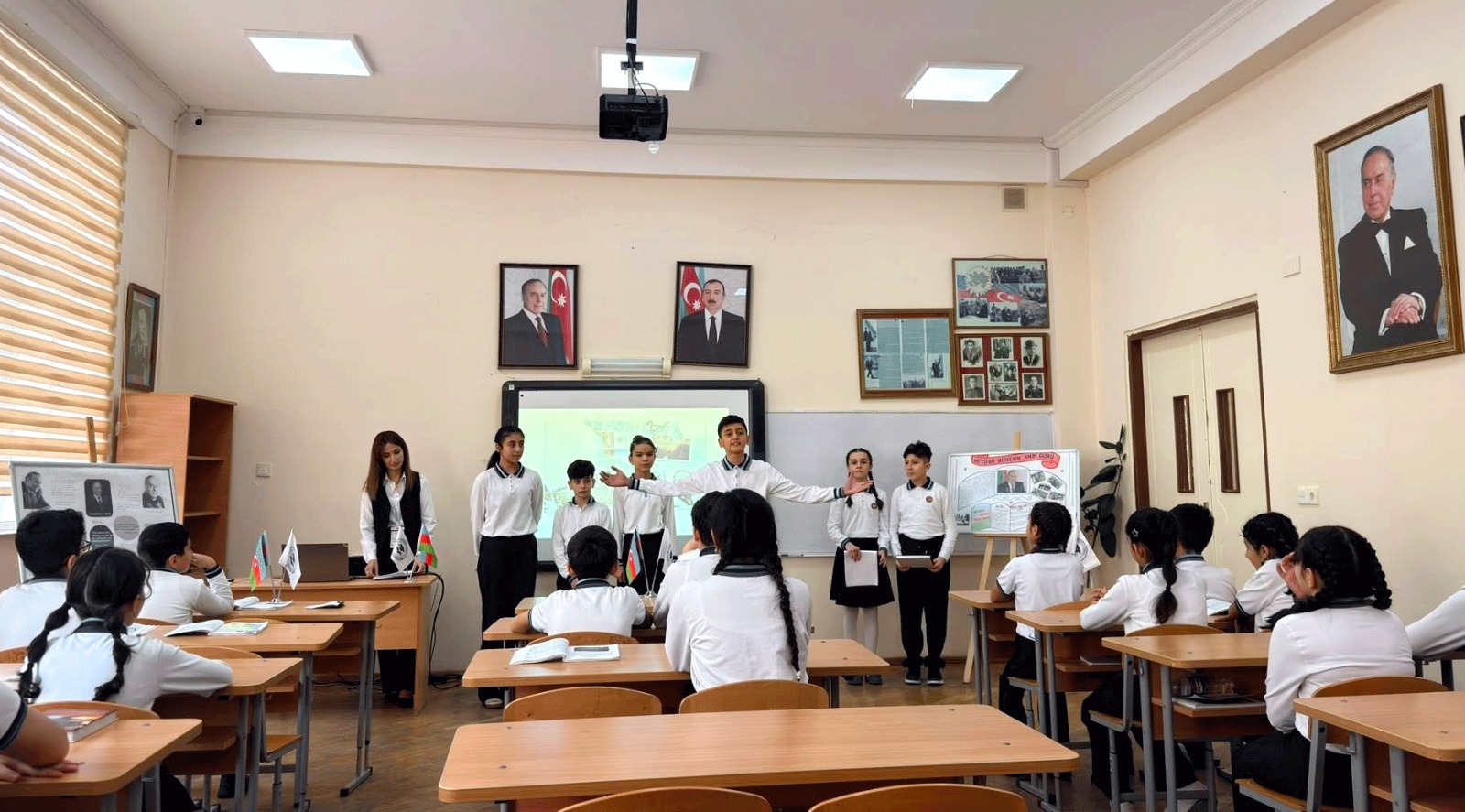 Məktəblərdə Heydər Əliyevin xatirəsinə həsr olunmuş tədbirlər keçirilib