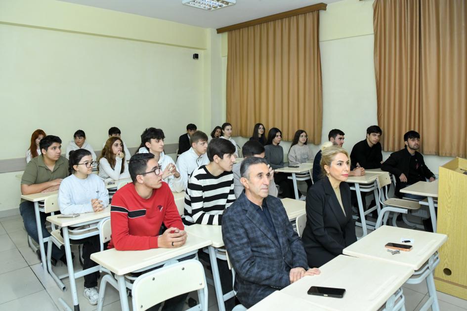 BMU-da Ulu Öndərin anım günü ilə bağlı açıq dərslər keçirilib