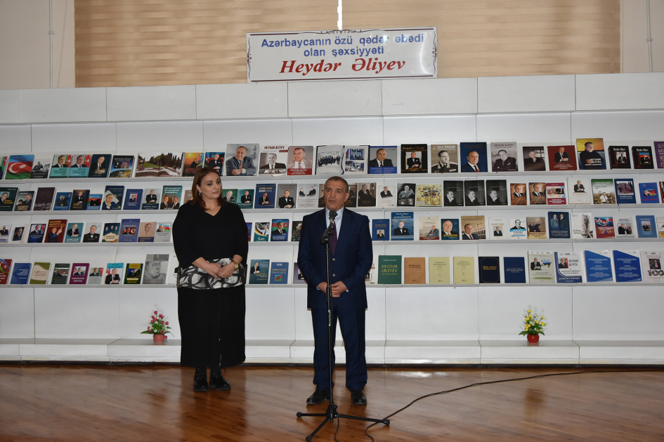 Milli Kitabxanada Ümummilli Lider Heydər Əliyevin xatirəsi anılıb