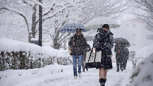 Hava kəskin DƏYİŞİR - Temperatur 7 dərəcə enəcək, qar yağacaq