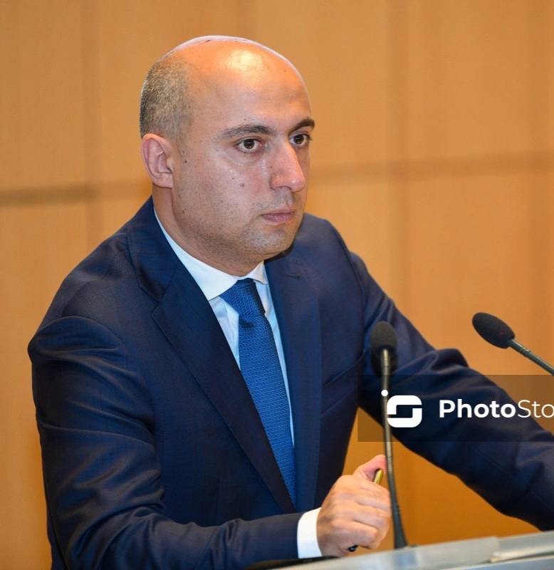 Elm və təhsil naziri: "Şagird yaxşı öyrənmirsə, müəllimə niyə maaş verməliyik?"