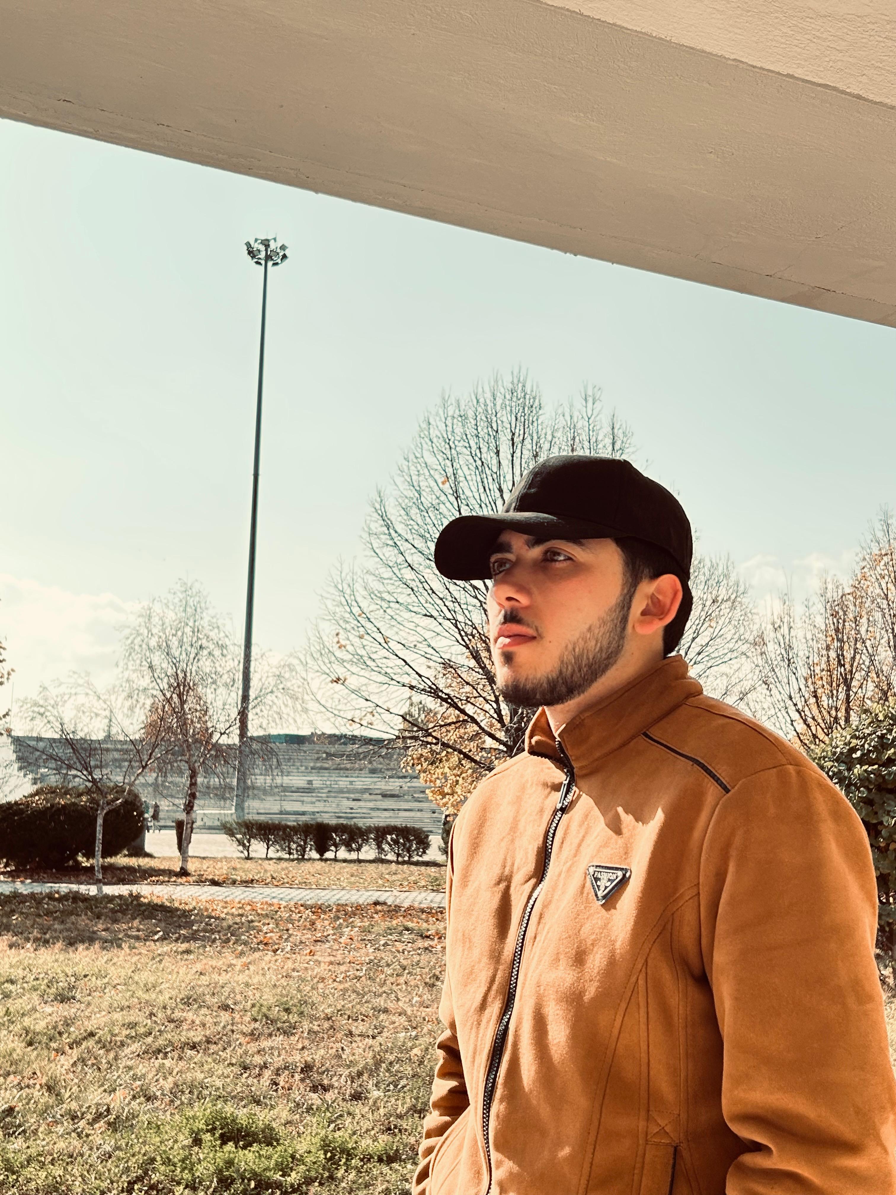 “Türkiyədə təhsil tələbəni yalnız öyrətmir, onu həyata hazırlayır” — Emil İsmayılov