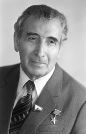 Mirzə İbrahimovun xatirəsi ehtiramla anılır