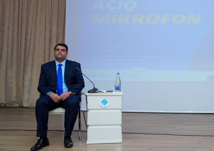 Naxçıvan Dövlət Universitetində “Açıq mikrofon” layihəsi çərçivəsində tələbələrlə görüş olub