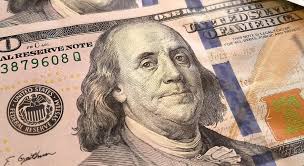 Tarixdə ilk dəfə qızılın unsiyası 4 400 dolları keçib